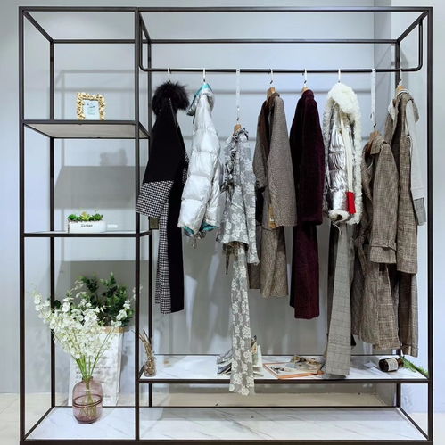 凱倫詩(shī)Karenshen 19秋冬季品牌女裝折扣庫(kù)存尾貨批發(fā) 時(shí)尚服裝服飾零售新選擇